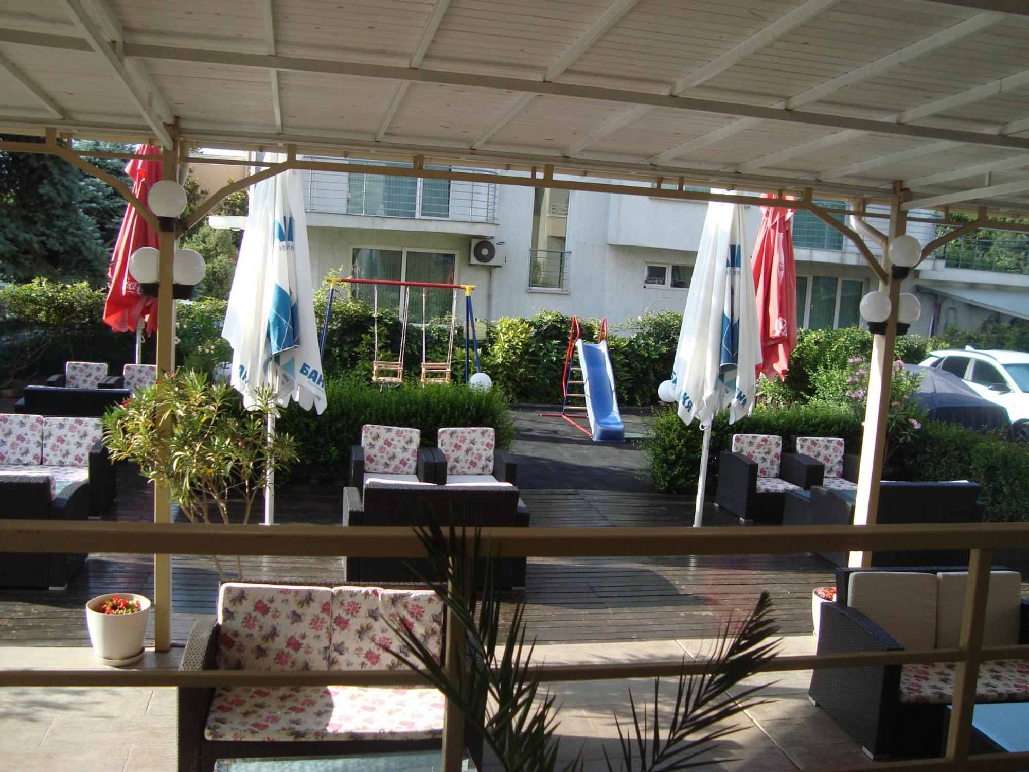 Hotel Astra Ravda Eksteriør billede